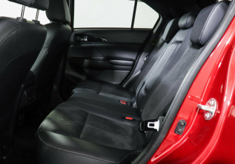 Подержанный автомобиль Mitsubishi Eclipse Cross 2021 года (11 фото)