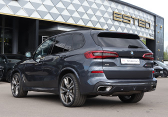 Подержанный автомобиль BMW X5 2019 года (7 фото)