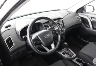 Подержанный автомобиль Hyundai Creta 2018 года (9 фото)