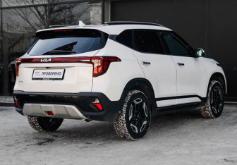 Подержанный автомобиль Kia Seltos 2023 года (5 фото)