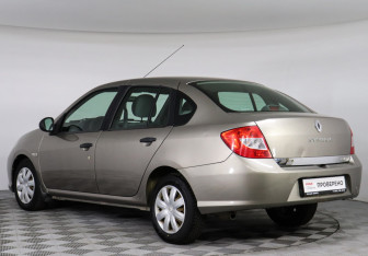 Подержанный автомобиль Renault Symbol 2008 года (4 фото)