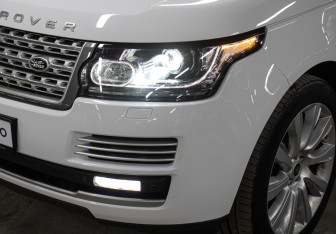 Подержанный автомобиль Land Rover Range Rover 2013 года (27 фото)