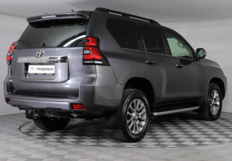 Подержанный автомобиль Toyota Land Cruiser Prado 2018 года (5 фото)