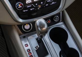 Подержанный автомобиль Nissan Murano Suv 2021 года (16 фото)