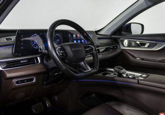 Подержанный автомобиль Chery Tiggo 8 Pro Max 2023 года (9 фото)