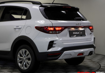 Подержанный автомобиль Kia Rio Hatchback 2022 года (20 фото)