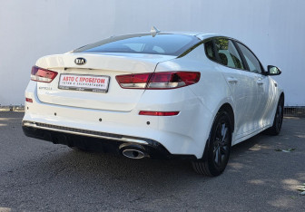 Подержанный автомобиль Kia Optima Sedan 2019 года (5 фото)