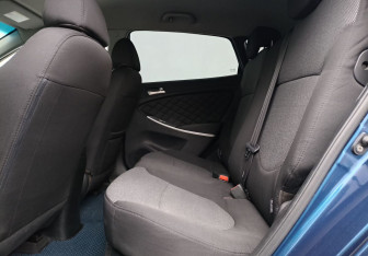 Подержанный автомобиль Hyundai Solaris Hatchback 2013 года (11 фото)