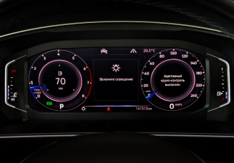 Подержанный автомобиль Volkswagen Tiguan 2019 года (13 фото)