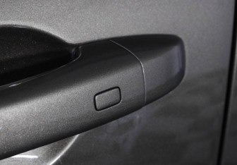 Подержанный автомобиль Renault Arkana 2019 года (13 фото)