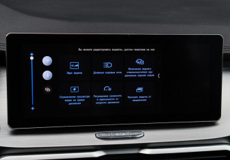 Подержанный автомобиль Geely Coolray 2021 года (16 фото)