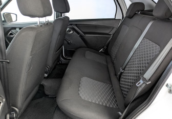 Подержанный автомобиль LADA (ВАЗ) Granta Sedan 2023 года (18 фото)