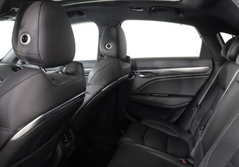 Подержанный автомобиль Geely Tugella 2022 года (12 фото)