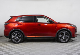 Подержанный автомобиль Changan UNI-S 2024 года (4 фото)