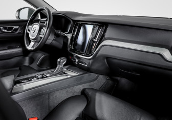 Подержанный автомобиль Volvo S60 2019 года (9 фото)