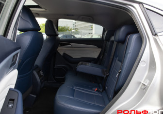 Подержанный автомобиль Haval F7x 2022 года (8 фото)