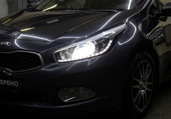 Подержанный автомобиль Kia Ceed Hatchback 2014 года (23 фото)
