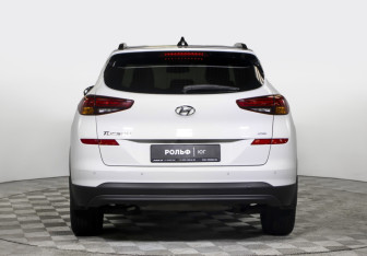 Подержанный автомобиль Hyundai Tucson 2020 года (6 фото)