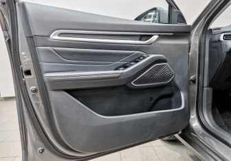 Подержанный автомобиль Geely Emgrand 2024 года (18 фото)