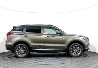 Подержанный автомобиль Geely Atlas Pro 2024 года (4 фото)