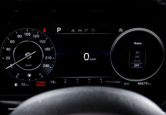 Подержанный автомобиль Kia Carnival 2020 года (13 фото)