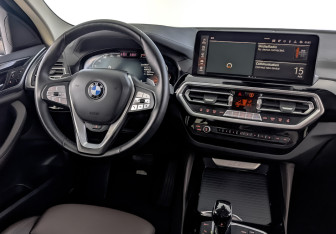 Подержанный автомобиль BMW X4 2022 года (29 фото)