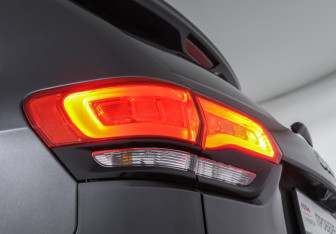 Подержанный автомобиль Jeep Grand Cherokee 2014 года (22 фото)