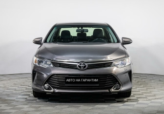 Подержанный автомобиль Toyota Camry Sedan 2015 года (2 фото)
