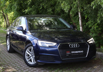Подержанный автомобиль Audi A4 Sedan 2018 года (20 фото)