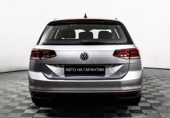 Подержанный автомобиль Volkswagen Passat Wagon 2019 года (6 фото)