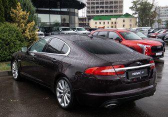 Подержанный автомобиль Jaguar XF Sedan 2013 года (5 фото)