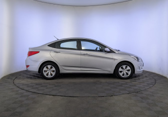 Подержанный автомобиль Hyundai Solaris Sedan 2016 года (4 фото)