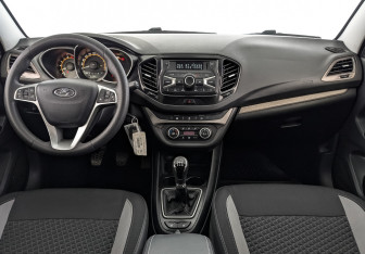 Подержанный автомобиль LADA (ВАЗ) Vesta Sedan 2021 года (14 фото)