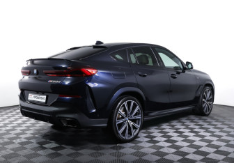 Подержанный автомобиль BMW X6 2021 года (5 фото)
