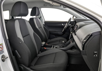 Подержанный автомобиль Skoda Karoq 2020 года (24 фото)