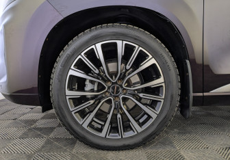 Подержанный автомобиль Exeed VX 2022 года (12 фото)