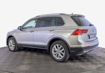 Подержанный автомобиль Volkswagen Tiguan 2019 года (7 фото)