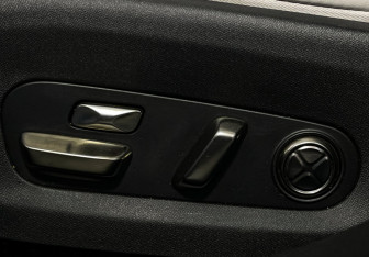 Подержанный автомобиль Xiaomi SU7 2024 года (15 фото)