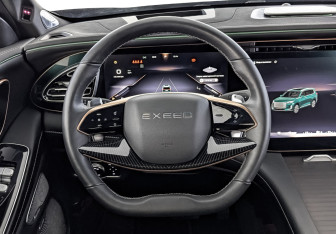 Подержанный автомобиль Exeed VX 2023 года (21 фото)