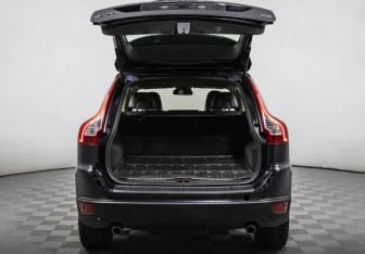Подержанный автомобиль Volvo XC60 2011 года (16 фото)