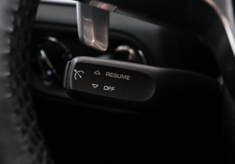 Подержанный автомобиль Porsche Macan 2017 года (17 фото)