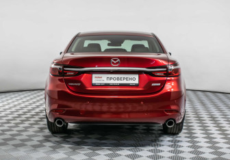 Подержанный автомобиль Mazda 6 Sedan 2018 года (6 фото)