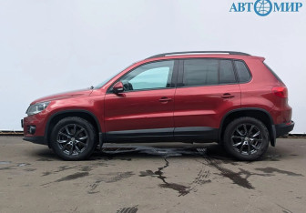 Подержанный автомобиль Volkswagen Tiguan 2012 года (5 фото)