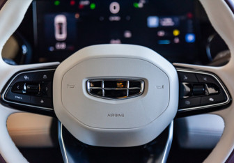 Новый Geely Monjaro 2025 (15 фото)