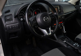 Подержанный автомобиль Mazda CX-5 2013 года (14 фото)