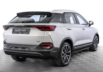 Подержанный автомобиль FAW Bestune T77 2022 года (6 фото)