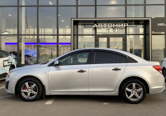 Подержанный автомобиль Chevrolet Cruze Sedan 2013 года (4 фото)