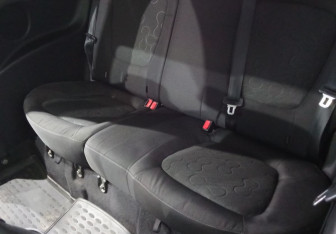 Подержанный автомобиль Hyundai i20 2009 года (10 фото)