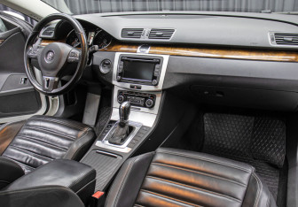 Подержанный автомобиль Volkswagen Passat CC 2011 года (11 фото)