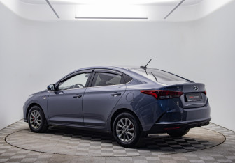 Подержанный автомобиль Hyundai Solaris Sedan 2021 года (7 фото)